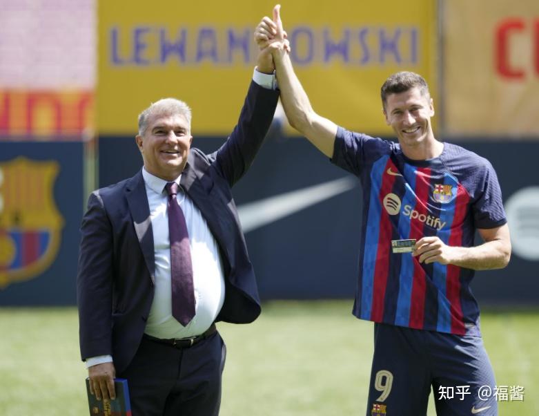 开云中国-莱万多夫斯基在IG比赛中比分优势明显赛后罗马备战英超，现场解说直呼：科维托娃与50激战拜仁分钟